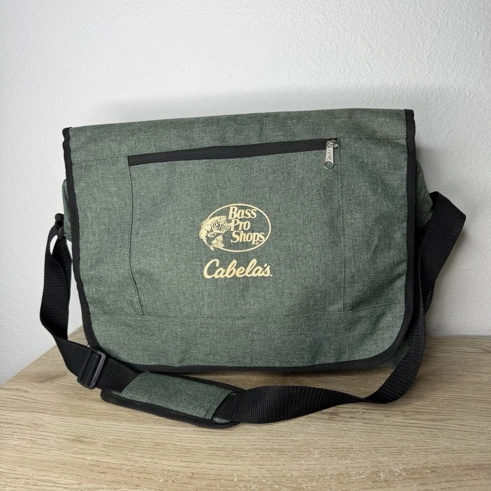 Bass Pro Shops Cabelas‎ Green Satchel Computer Bag Promotional Advertisement Bag
